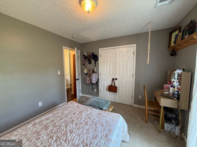 425 Hampton Green Drive, Lagrange, GA 30240