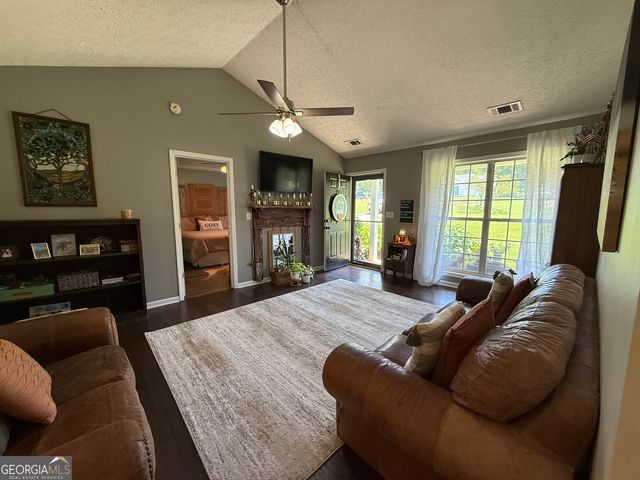 425 Hampton Green Drive, Lagrange, GA 30240
