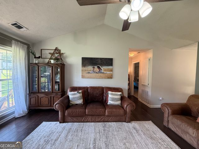 425 Hampton Green Drive, Lagrange, GA 30240