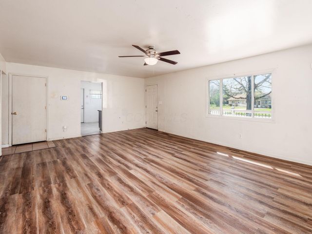 2250 Brentnell Avenue, Columbus, OH 43211