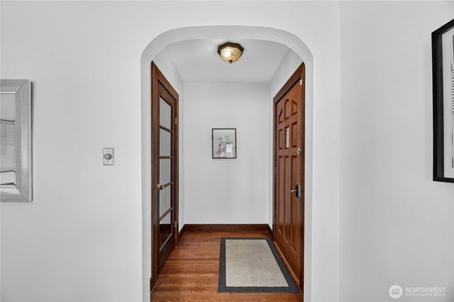 1318 N 76th Street, Seattle, WA 98103