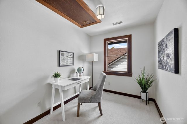1318 N 76th Street, Seattle, WA 98103