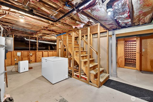 1318 N 76th Street, Seattle, WA 98103