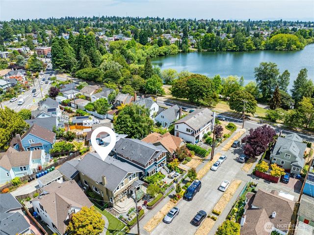 1318 N 76th Street, Seattle, WA 98103