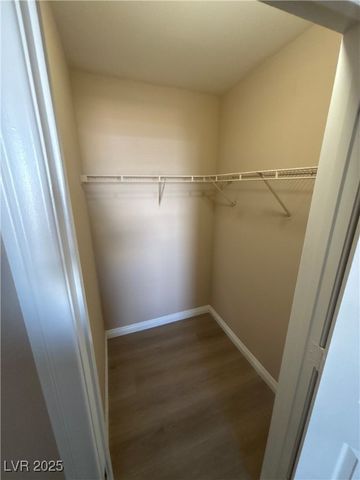 8000 Badura Avenue 2068, Las Vegas, NV 89113