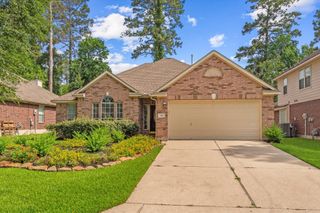 27 N Merryweather Circle, The Woodlands, TX 77384