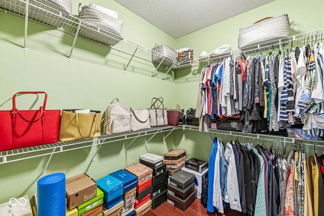 9208 Branch View Drive, Indianapolis, IN 46234