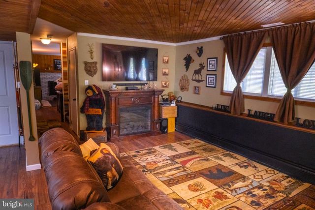 29 FRIENDSHIP RD, Southampton, NJ 08088