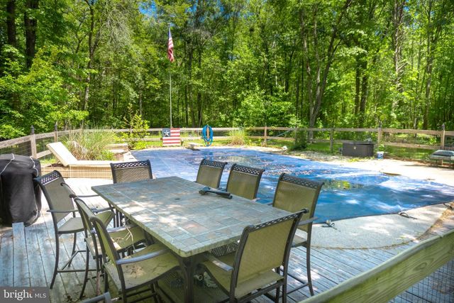 29 FRIENDSHIP RD, Southampton, NJ 08088
