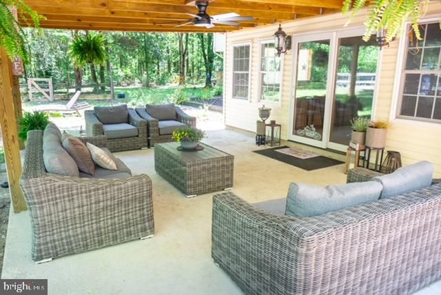 29 FRIENDSHIP RD, Southampton, NJ 08088