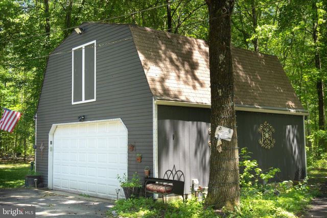 29 FRIENDSHIP RD, Southampton, NJ 08088