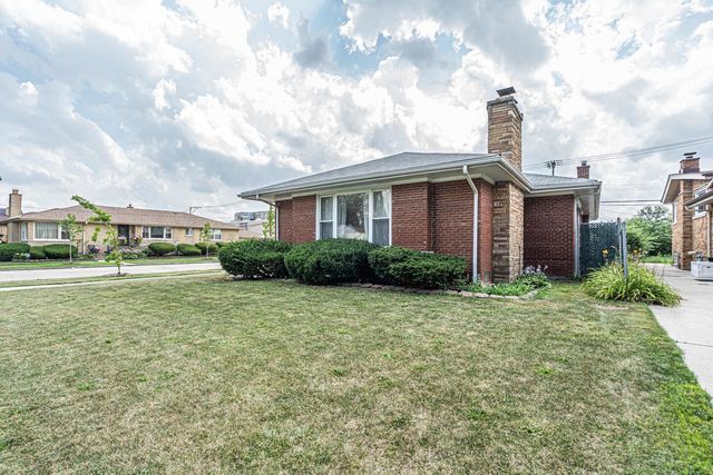 9358 S Claremont Avenue, Chicago, IL 60643