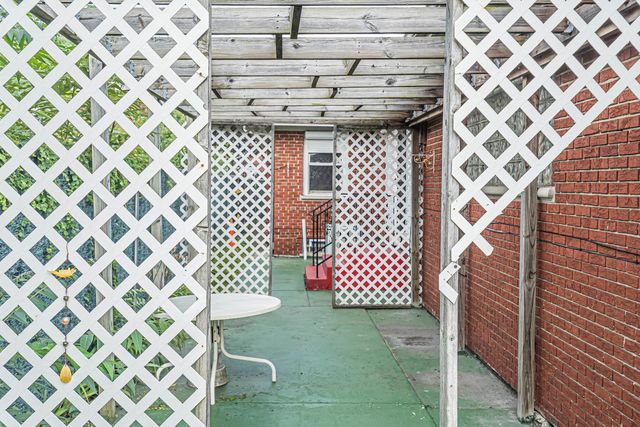 9358 S Claremont Avenue, Chicago, IL 60643