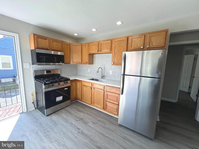 548 MARLYN, Essex, MD 21221