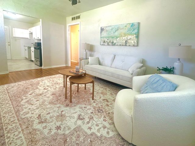 4417 Diaz Avenue, Fort Worth, TX 76107