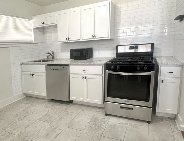 4417 Diaz Avenue, Fort Worth, TX 76107