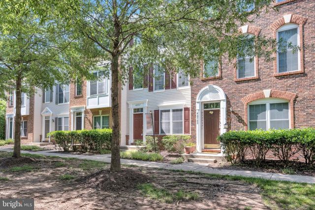 42767 HOLLINGSWORTH TER, Chantilly, VA 20152