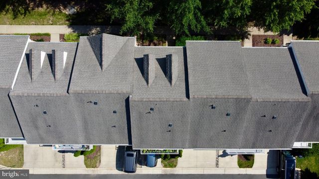 42767 HOLLINGSWORTH TER, Chantilly, VA 20152