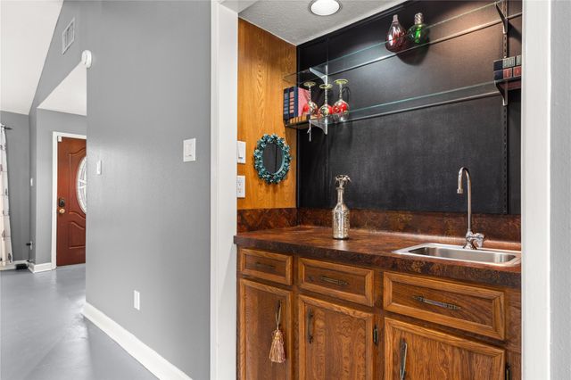 3726 Golden Lake Drive, Kingwood, TX 77345