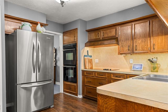 3726 Golden Lake Drive, Kingwood, TX 77345