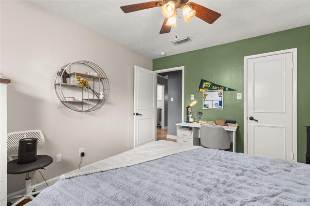 3726 Golden Lake Drive, Kingwood, TX 77345