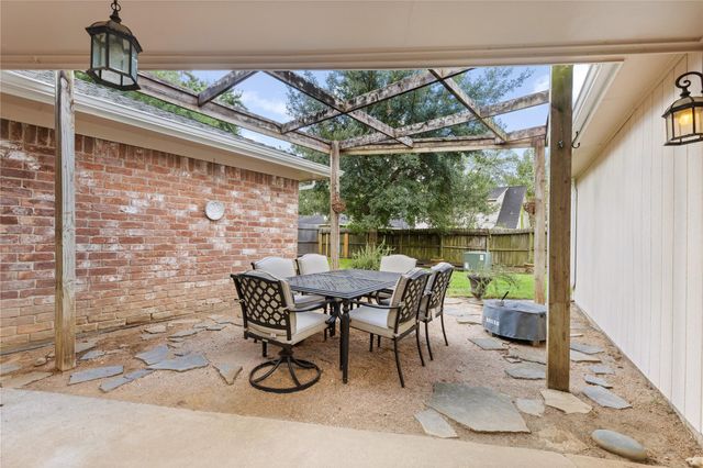 3726 Golden Lake Drive, Kingwood, TX 77345