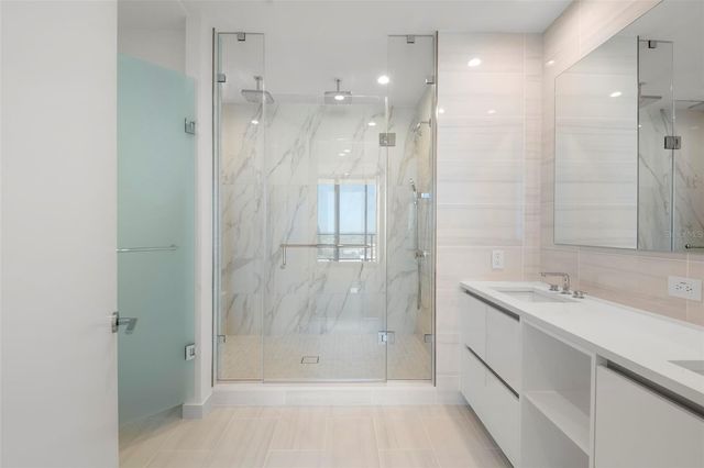 400 CENTRAL AVENUE 1709, St Petersburg, FL 33701