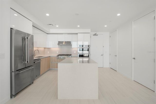 400 CENTRAL AVENUE 1709, St Petersburg, FL 33701