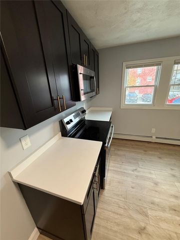 61 Vale Street 6, Pawtucket, RI 02860