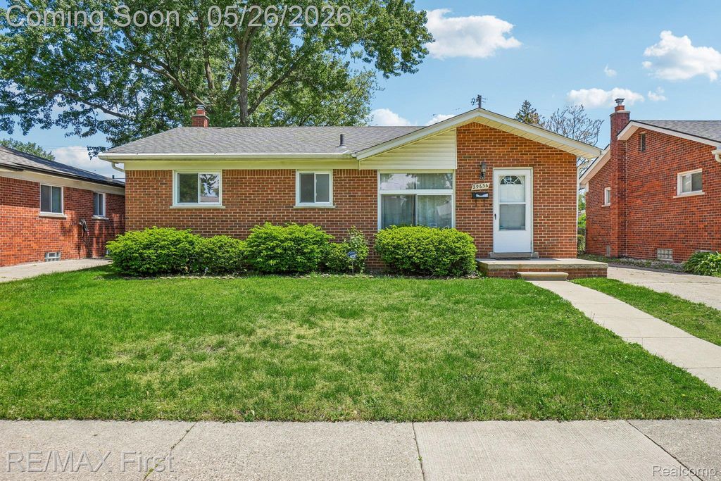 29636 Spoon Avenue, Madison Heights, MI 48071