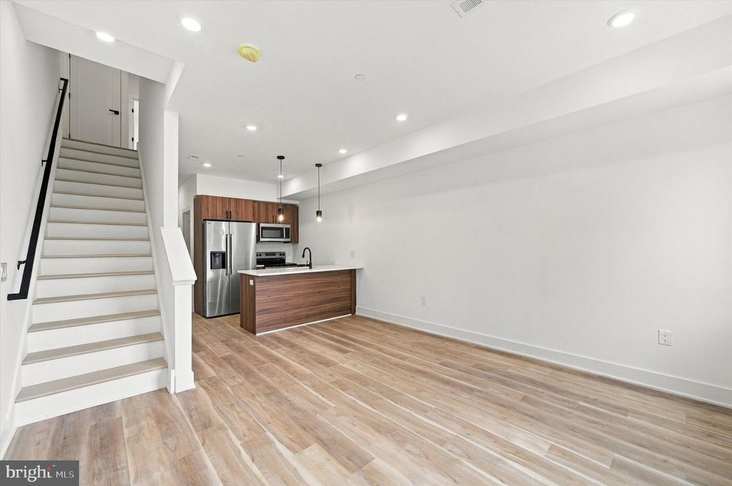 947 N 47TH ST #2, PHILADELPHIA, PA 19131 — photo 2