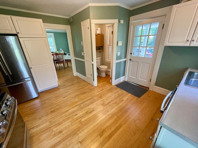 273 Main St., Wayland, MA 01778
