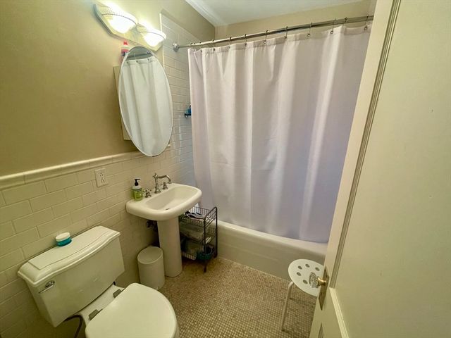 273 Main St., Wayland, MA 01778