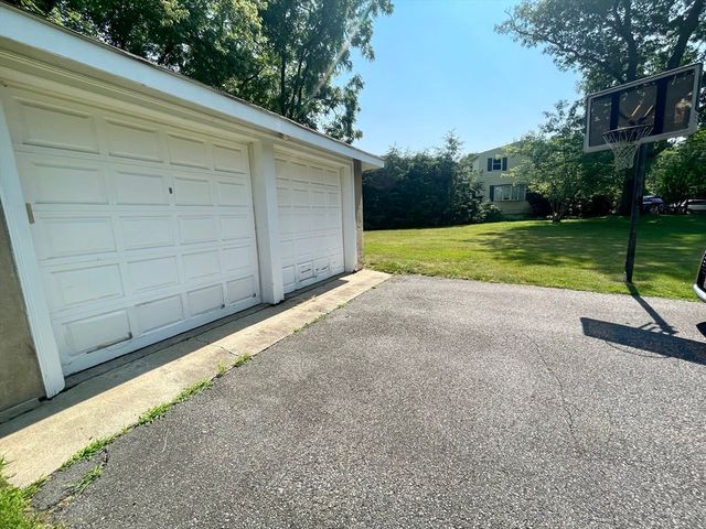 273 Main St., Wayland, MA 01778