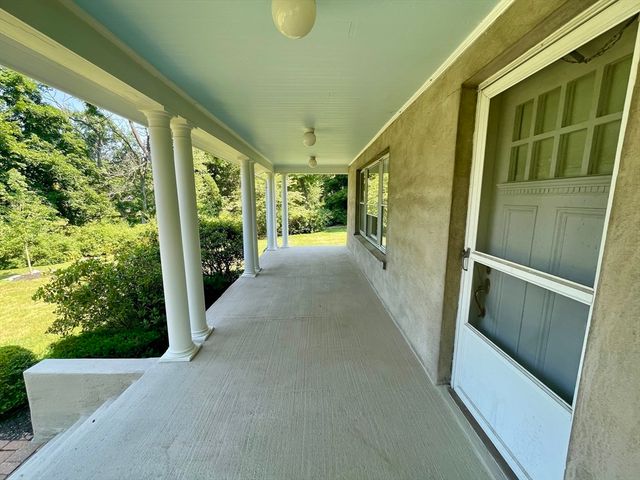 273 Main St., Wayland, MA 01778