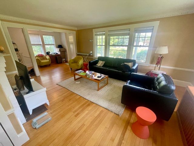 273 Main St., Wayland, MA 01778
