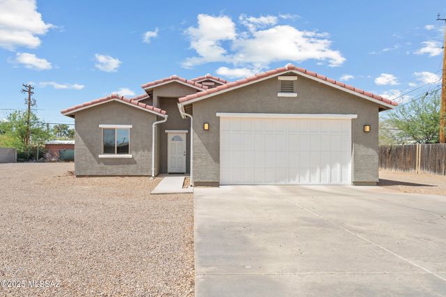 1941 E Greenlee Road, Tucson, AZ 85719