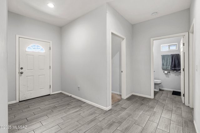 1941 E Greenlee Road, Tucson, AZ 85719