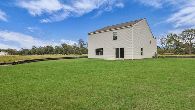 1052 Mulligan Drive, Manning, SC 29102