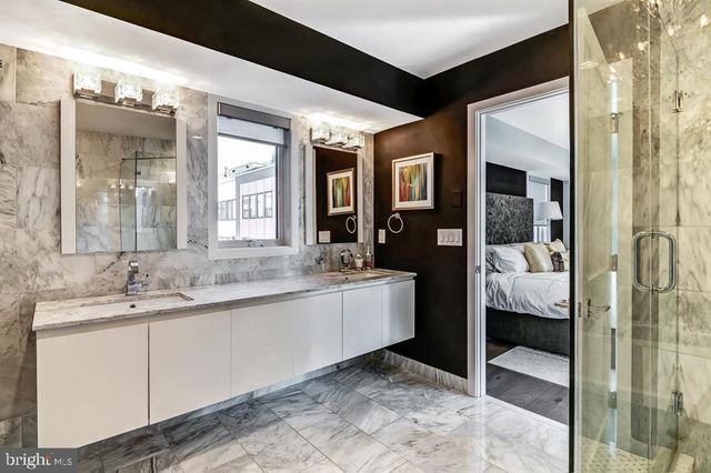 305 GREEN ST, Philadelphia, PA 19123