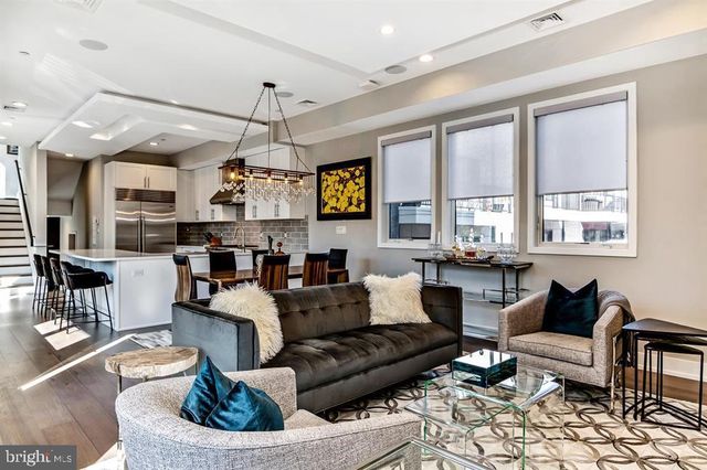 305 GREEN ST, Philadelphia, PA 19123