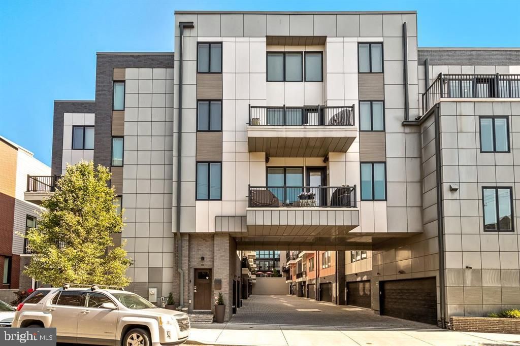 305 GREEN ST, Philadelphia, PA 19123