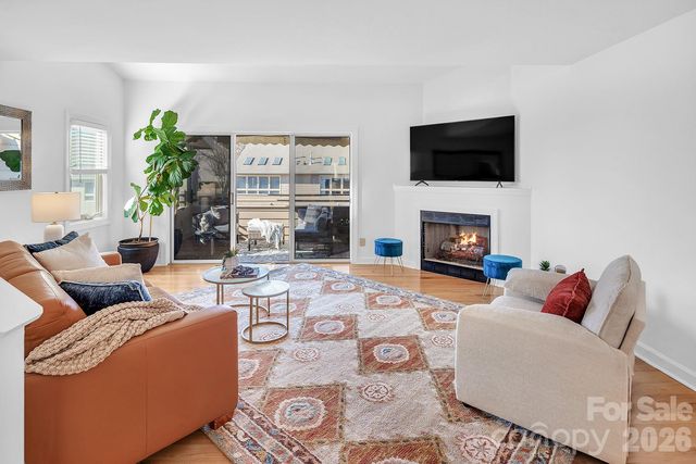 14621 Waterside Drive, Charlotte, NC 28278