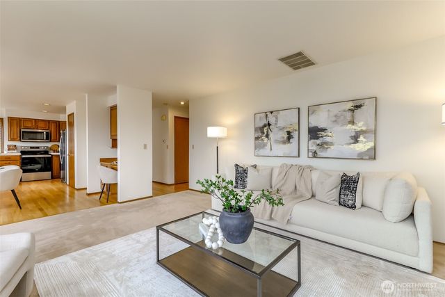 5214 Tower Drive NE, Tacoma, WA 98422