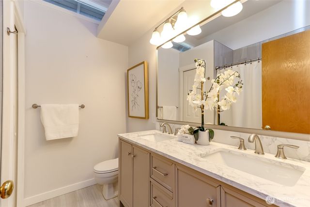 5214 Tower Drive NE, Tacoma, WA 98422