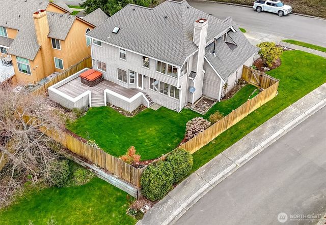 5214 Tower Drive NE, Tacoma, WA 98422