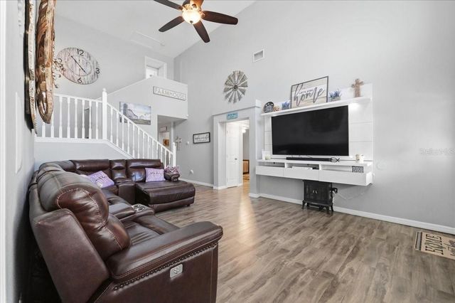 10049 QUINN ROAD, Polk City, FL 33868