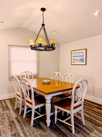 1262 Saxon Avenue, Bay Shore, NY 11706