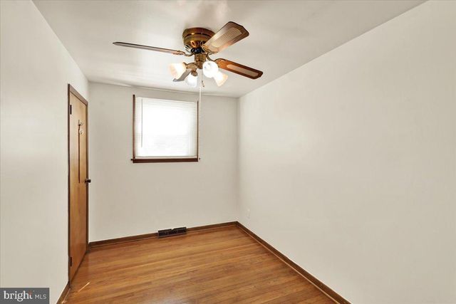 702 FREDERICK ST, Reading, PA 19607