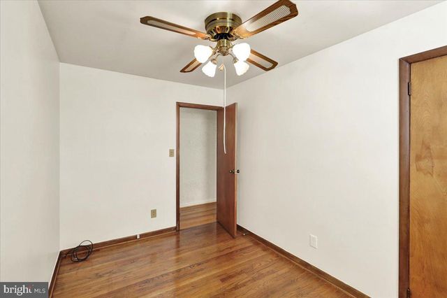 702 FREDERICK ST, Reading, PA 19607